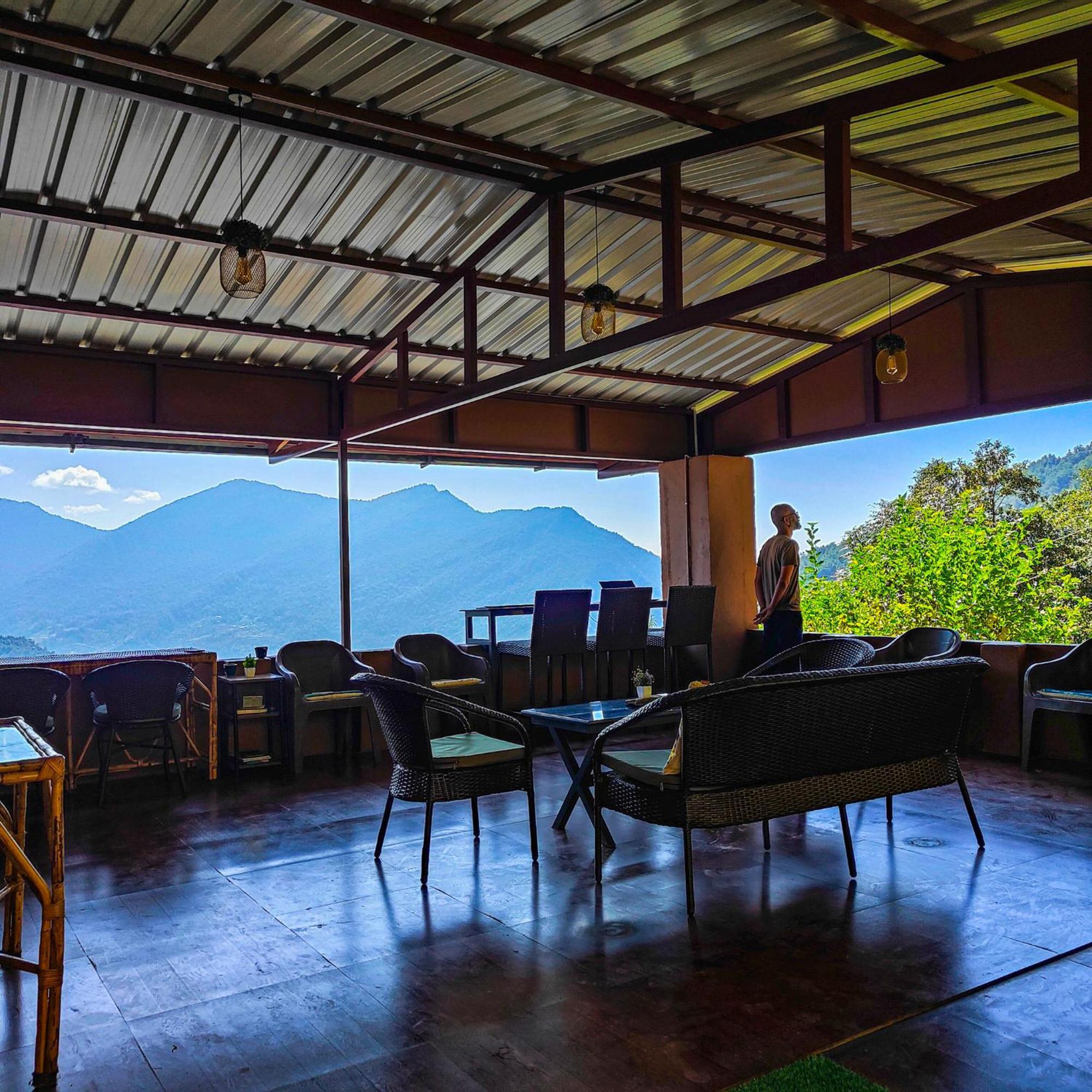 Sari Cafe Buransh 빌라 외부 사진